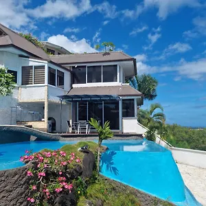 Villa Chez Karine Et Robert, Punaauia (Tahiti)